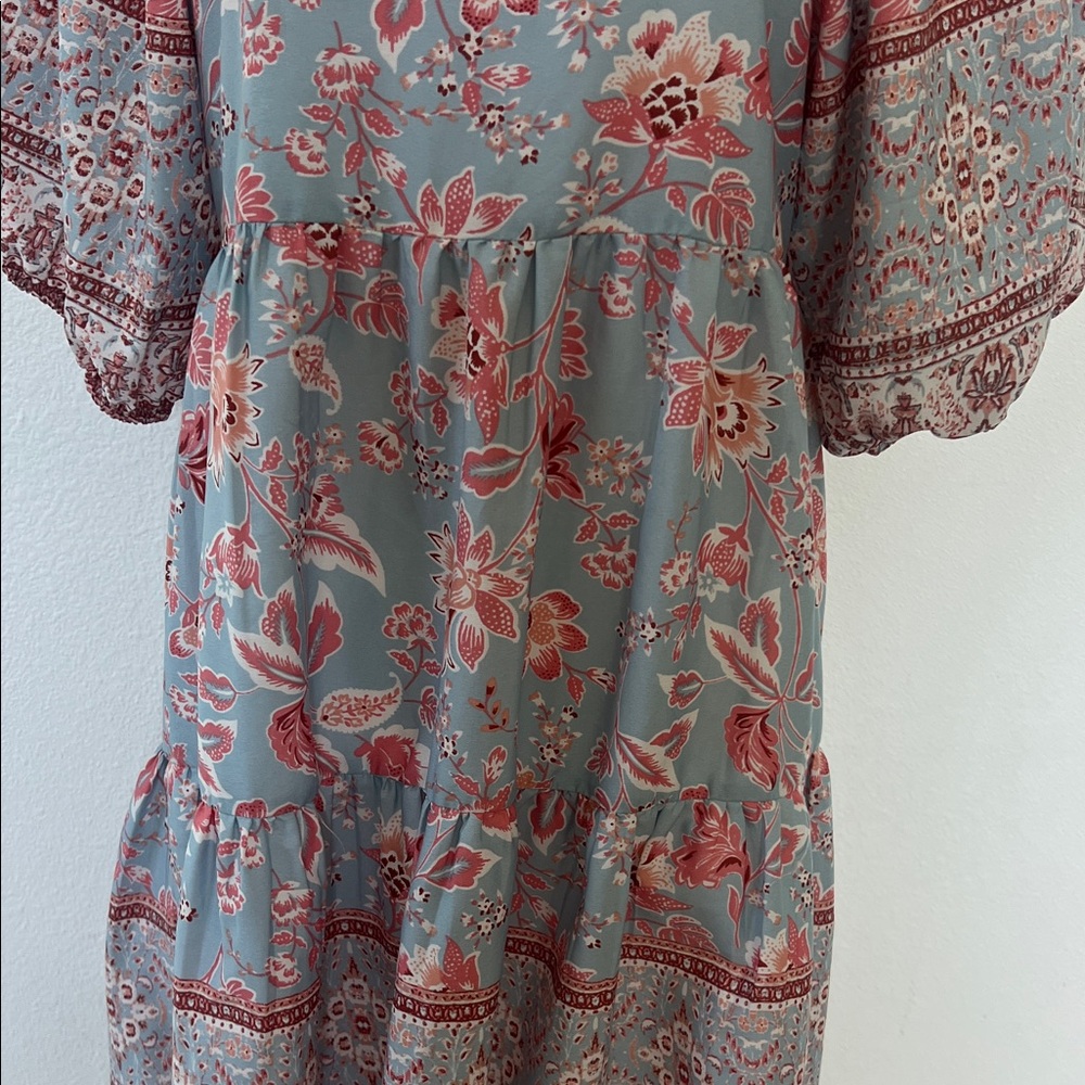 Band of the free - Floral Puff Sleeve Mini Dress in cornflower Blue and mauve - Picture 4 of 14